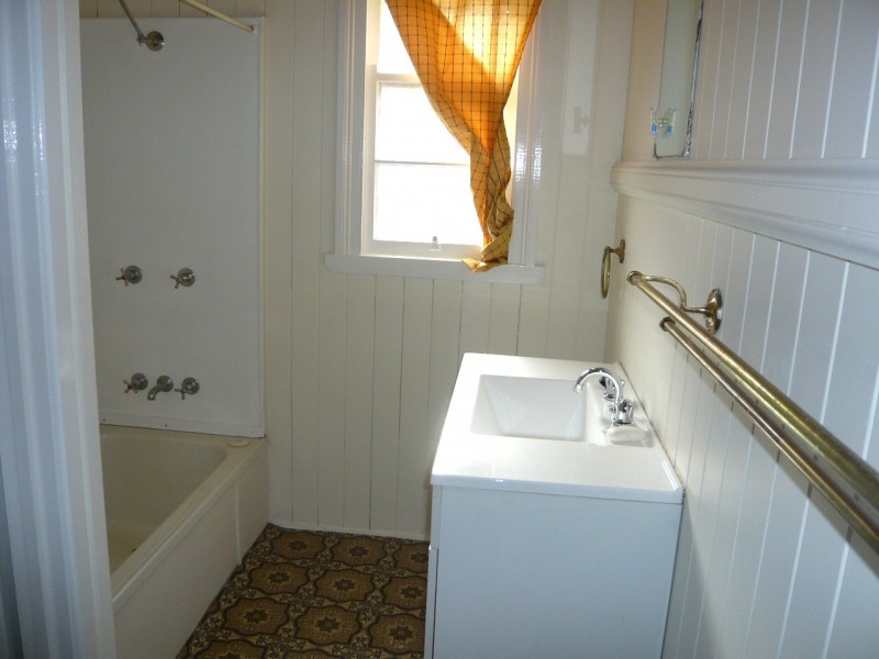 1/7 Gilmore St, Leichhardt QLD 4305