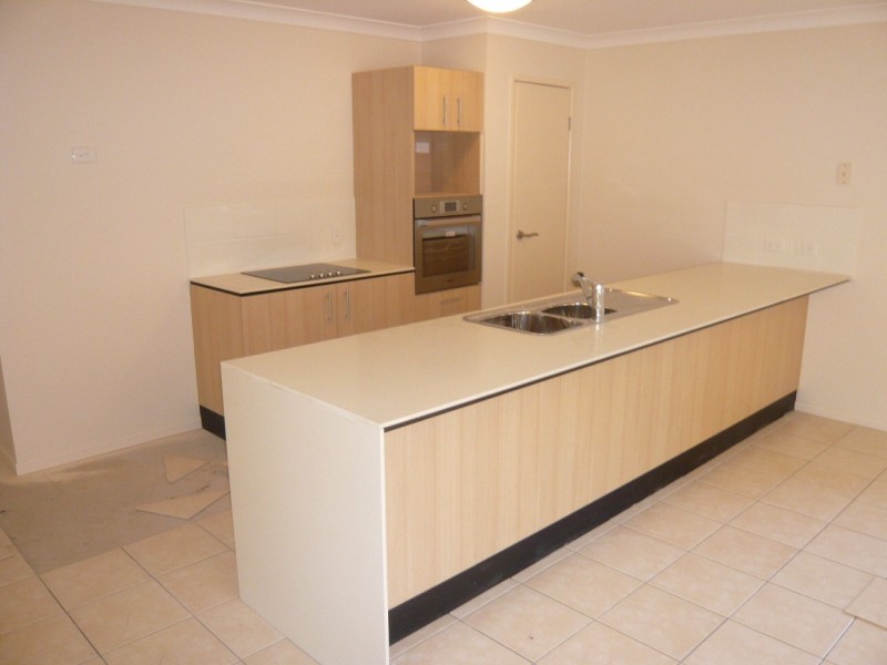 34 Bufalino St, Parkinson QLD 4115