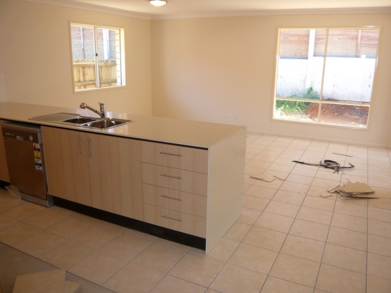 34 Bufalino St, Parkinson QLD 4115