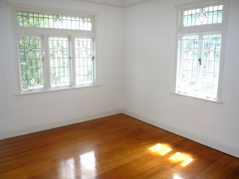 6 Annie St, Windsor QLD 4030