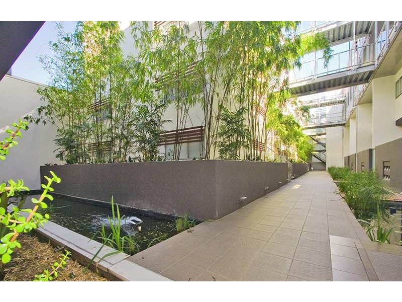 9 Chester St cnr Ella St, Fortitude Valley QLD 4006