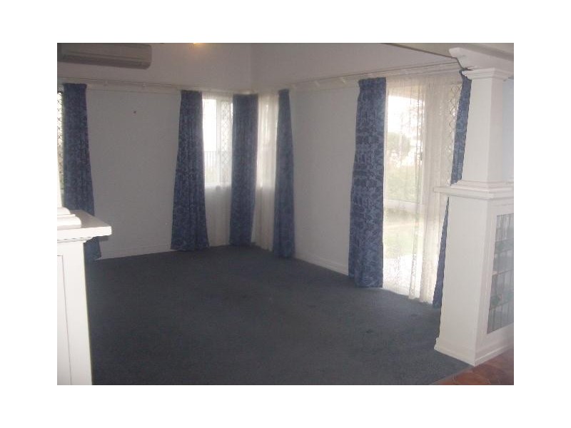 Woodford Street, One Mile QLD 4305