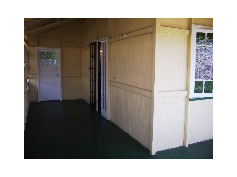 Frank Street, Norman Park QLD 4170