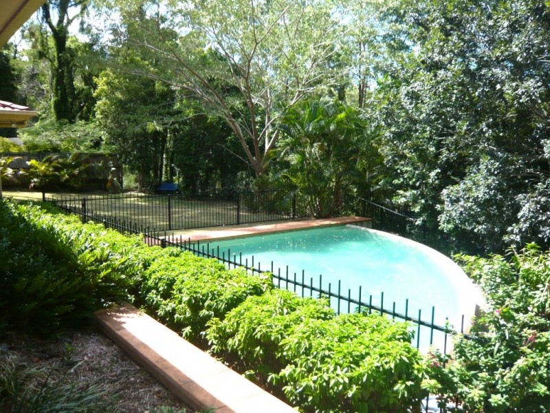 30a Kirkdale Rd, Chapel Hill QLD 4069