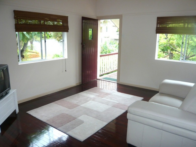 23 Bryden St, Windsor QLD 4030