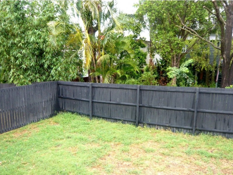 23 Bryden St, Windsor QLD 4030