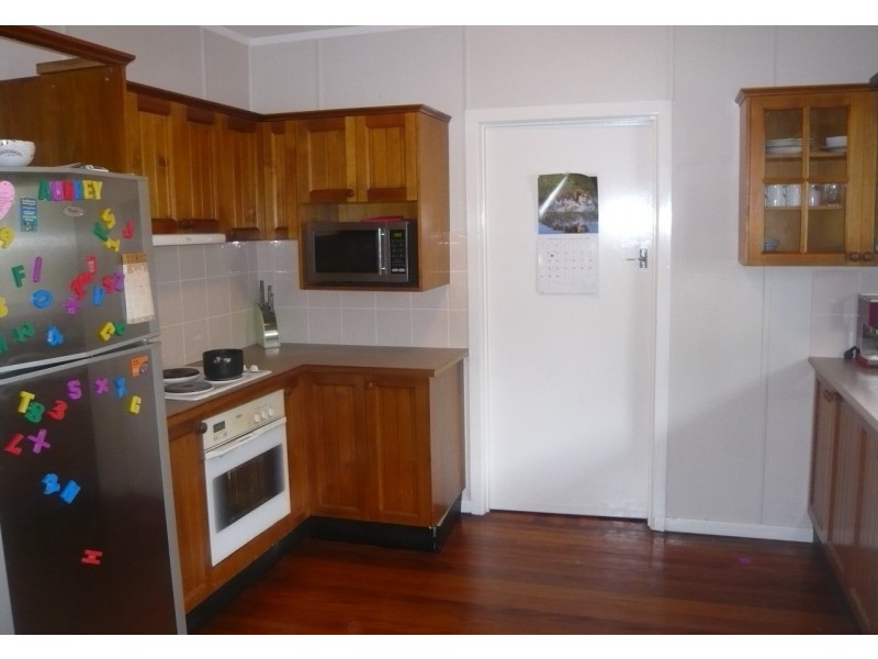 3b Bridge St, Ashgrove QLD 4060