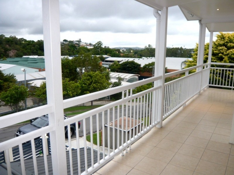 Albion QLD 4010