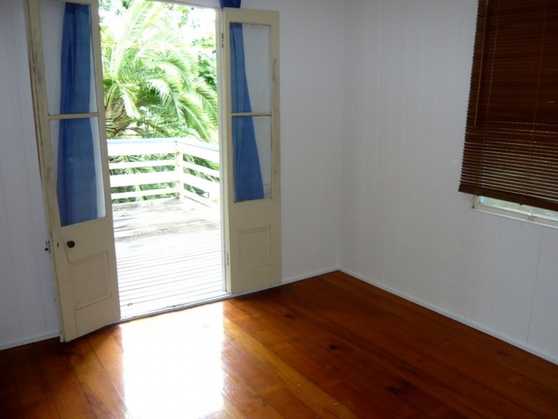 192 Musgrave Rd near cnr Cochrane St, Red Hill QLD 4059