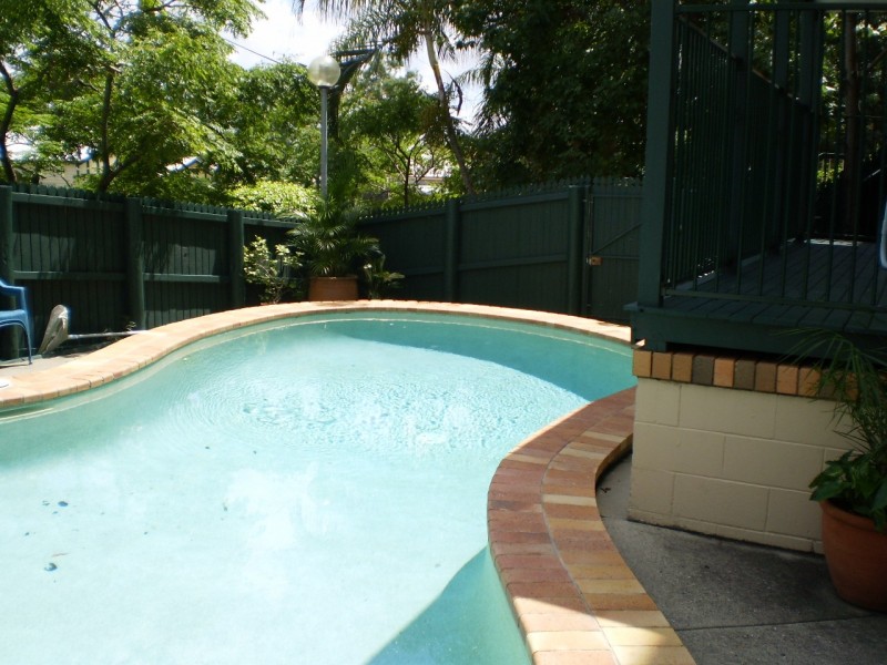 12 Colton St, Highgate Hill QLD 4101