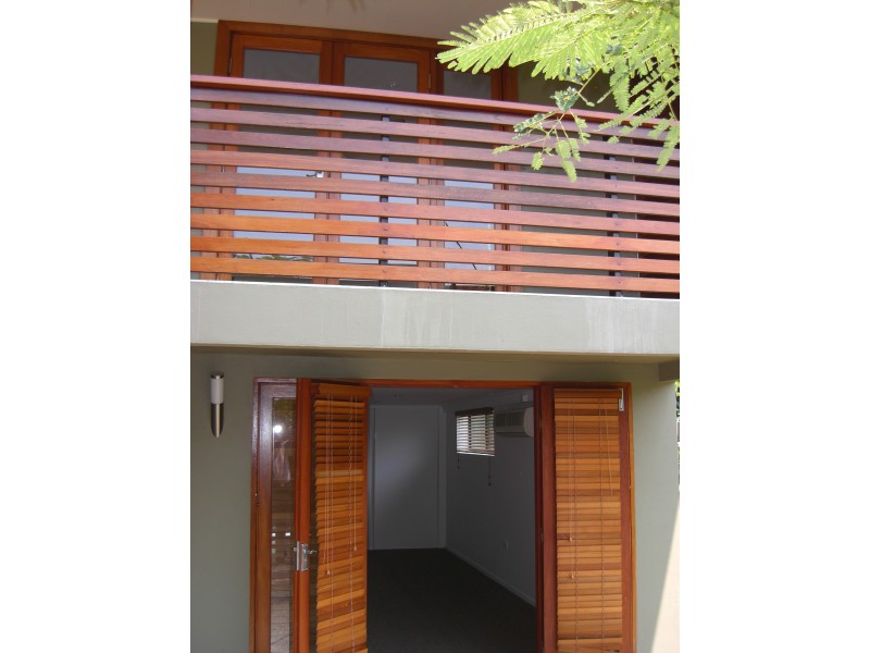 149 Highland Tce, St Lucia QLD 4067