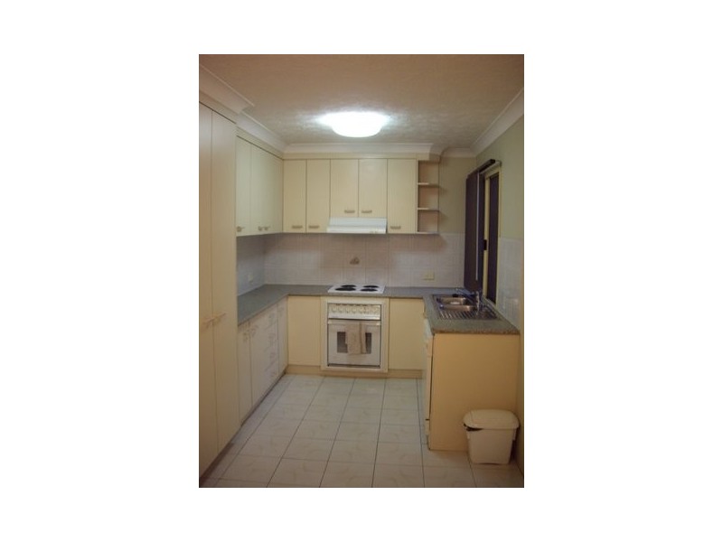 1/94 Cavendish Rd, Coorparoo QLD 4151