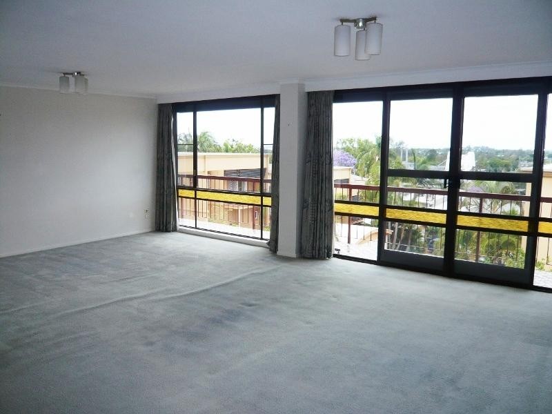 22 Foxton St, Indooroopilly QLD 4068