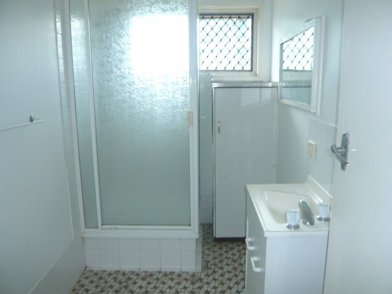 153 Clarence Rd, Indooroopilly QLD 4068