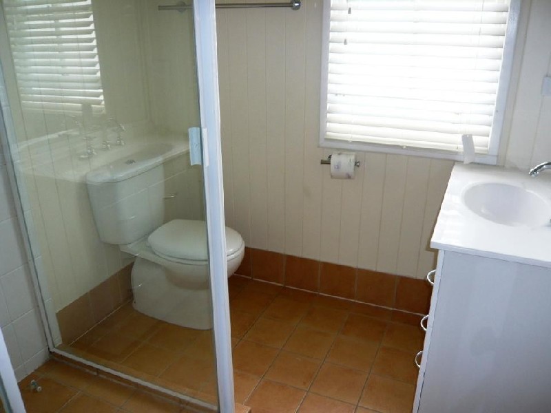 4 Gray Street, Red Hill QLD 4059