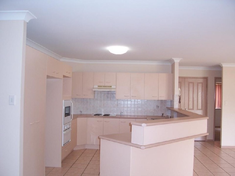 77  McPherson Road, Sinnamon Park QLD 4073