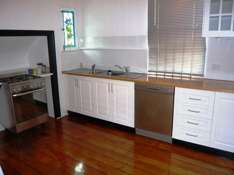 39 Lockhart, Woolloongabba QLD 4102