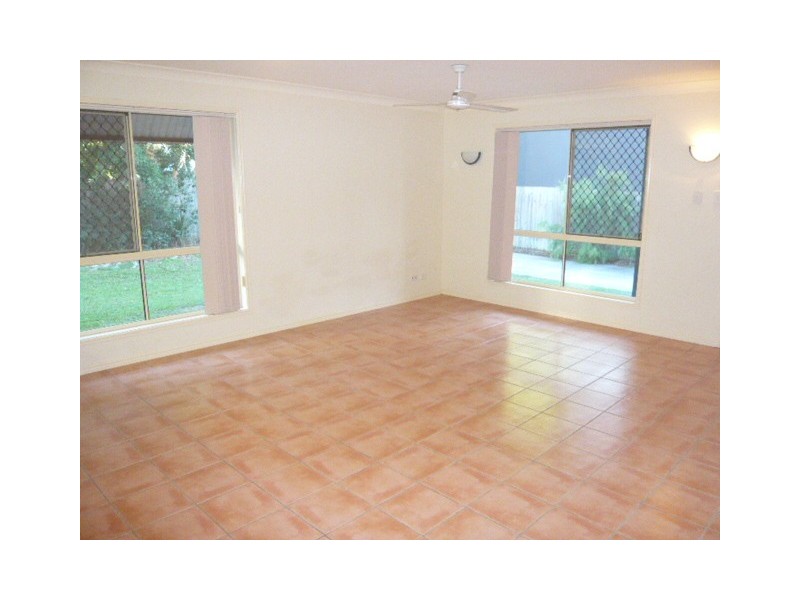 8/31 Baringa St, Morningside QLD 4170