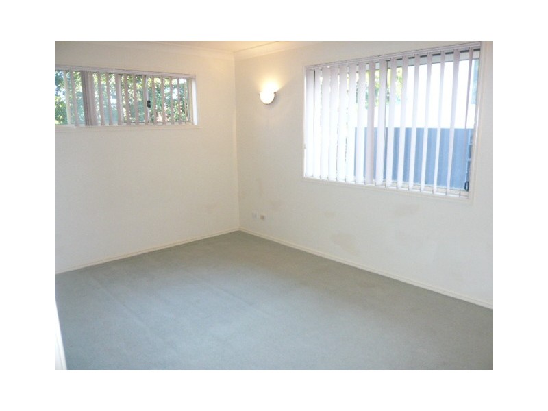 8/31 Baringa St, Morningside QLD 4170