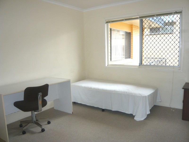 153 Clarence Rd, Indooroopilly QLD 4068