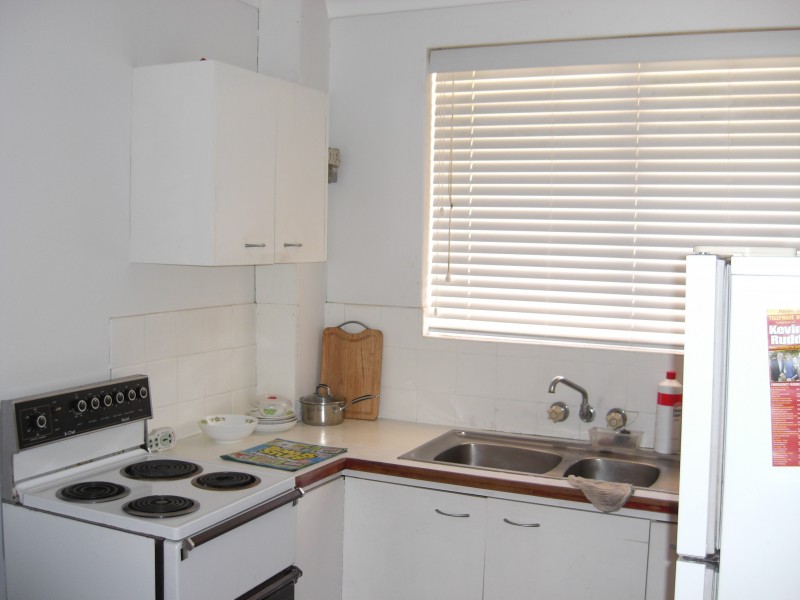 8/24 Brighton, Highgate Hill QLD 4101
