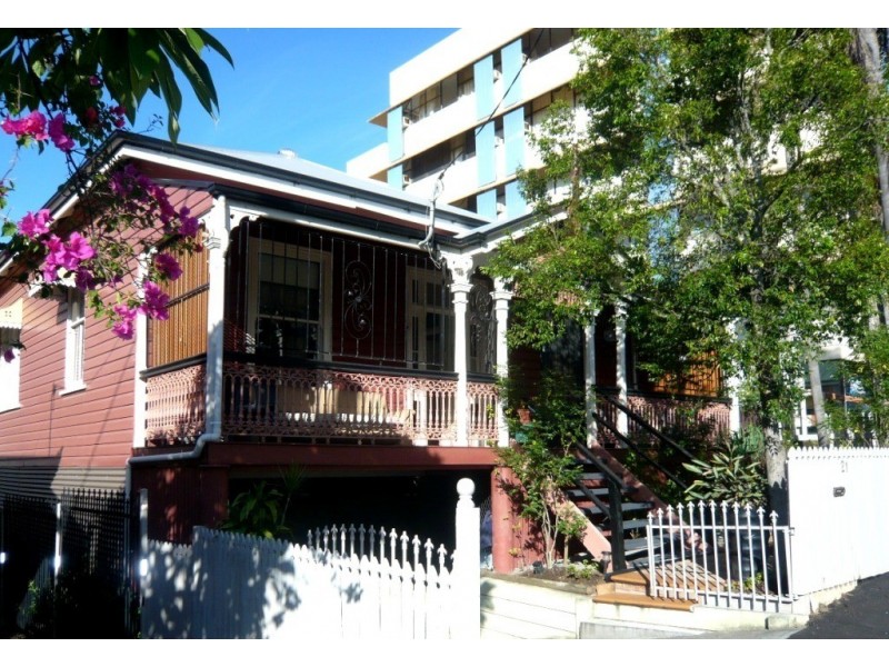21b Twine St, Spring Hill QLD 4000