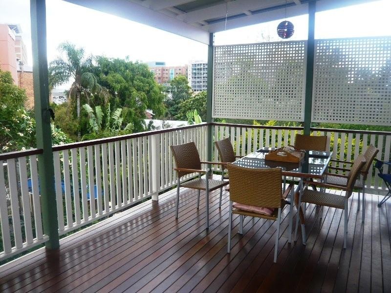 33 Merton st, Woolloongabba QLD 4102