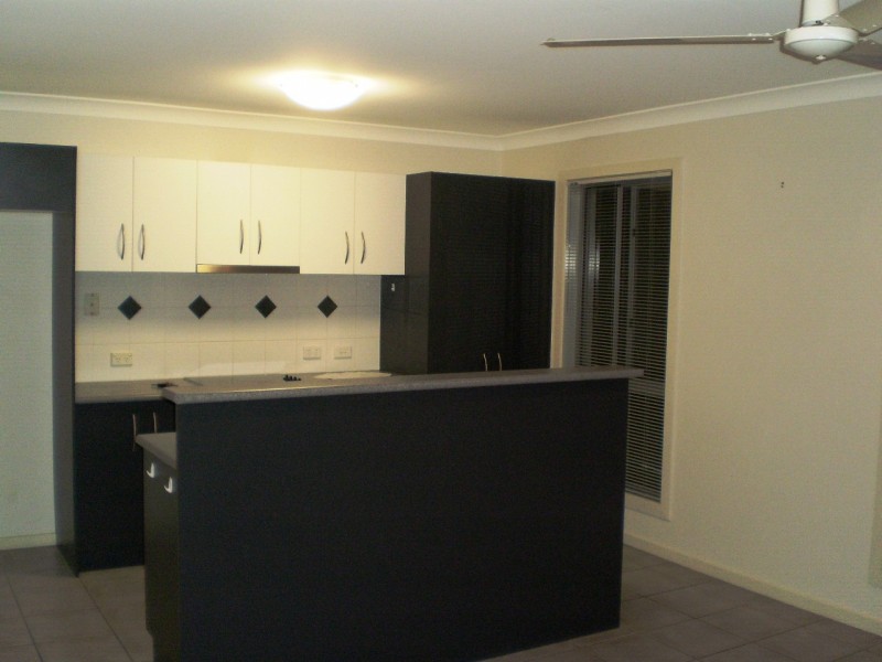 10 Merle Court, Birkdale QLD 4159