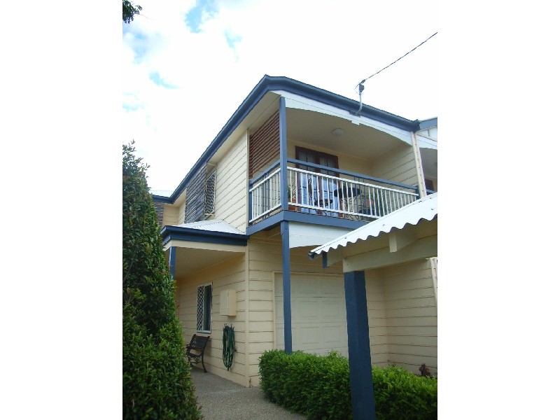 12 Yeronga Street, Yeronga QLD 4104