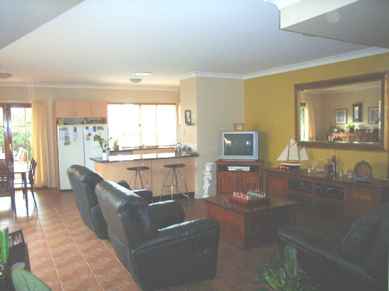 12 Yeronga Street, Yeronga QLD 4104