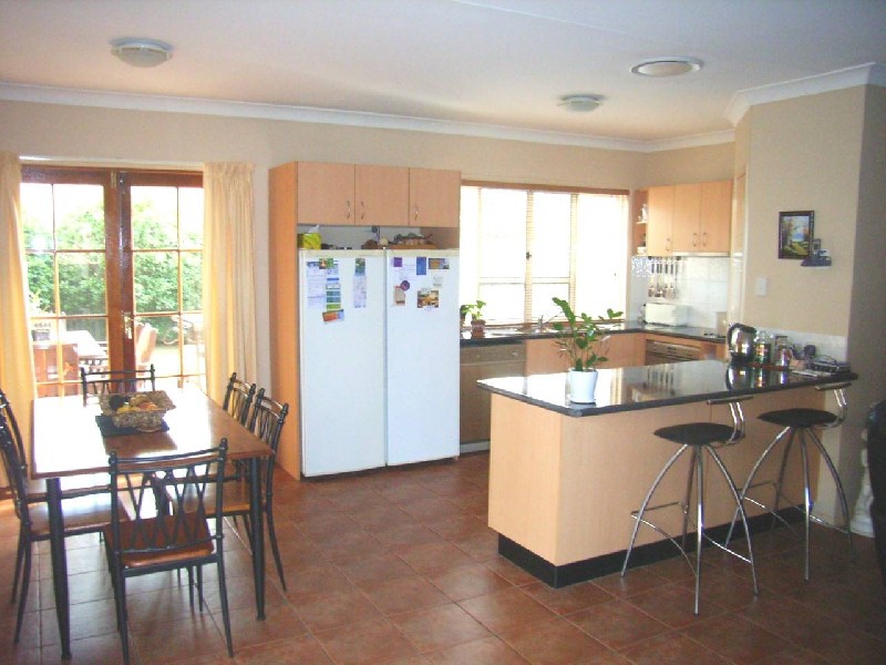 12 Yeronga Street, Yeronga QLD 4104