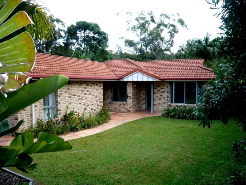 10 Cowell Drive, Burleigh Heads QLD 4220