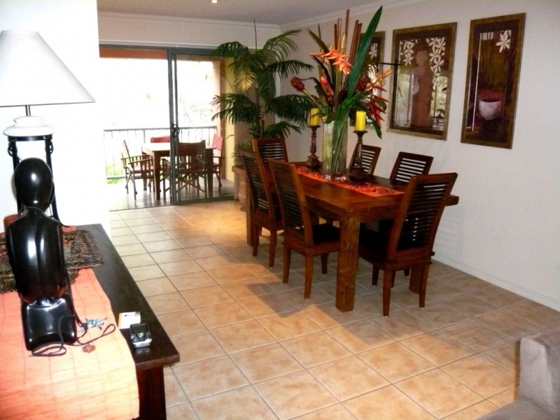 Clear Island Waters QLD 4226