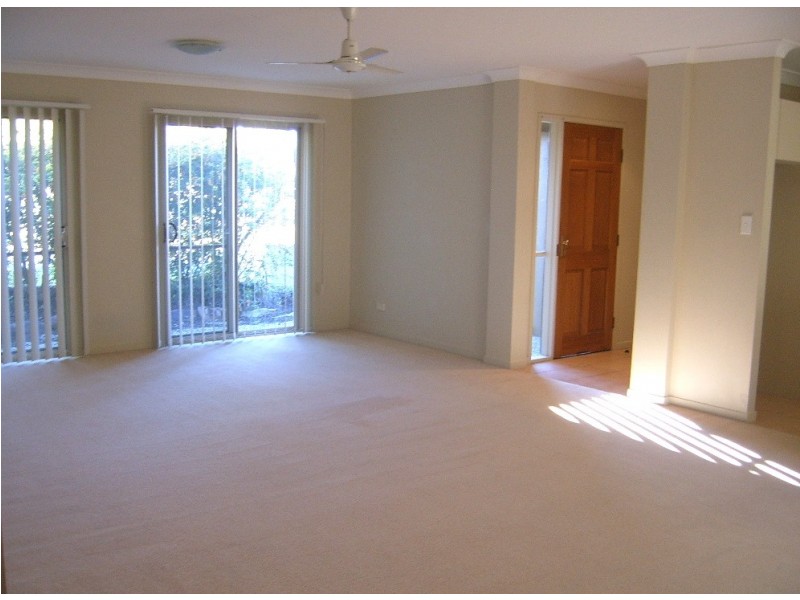 22 Townley Drive cnr Page St, North Lakes QLD 4509