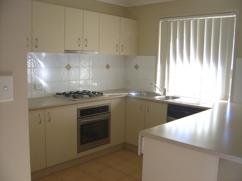 22 Townley Drive cnr Page St, North Lakes QLD 4509