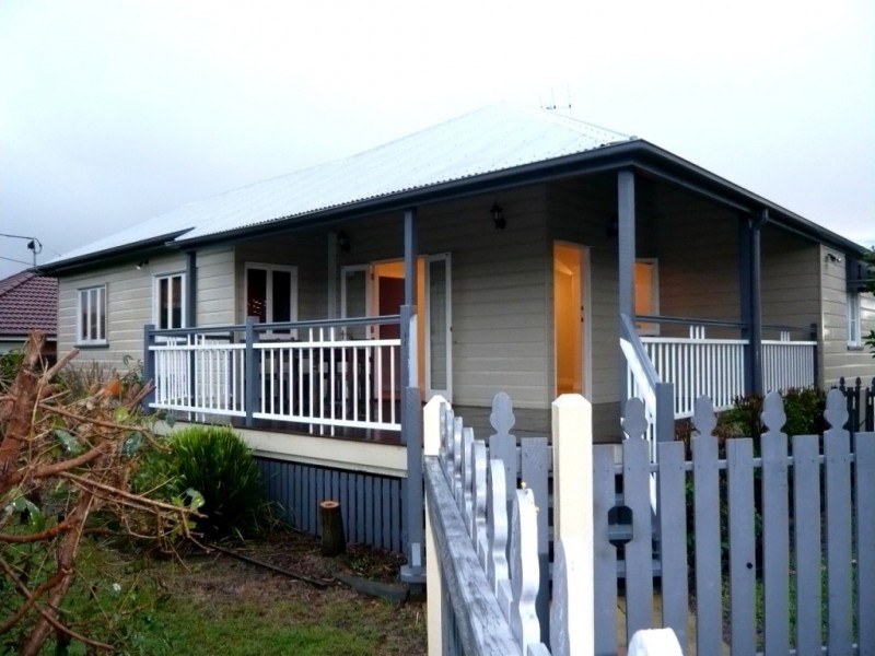 167 Arthur Tce cnr Jason St, Red Hill QLD 4059