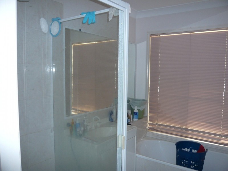 140 Warrigal Rd, Eight Mile Plains QLD 4113