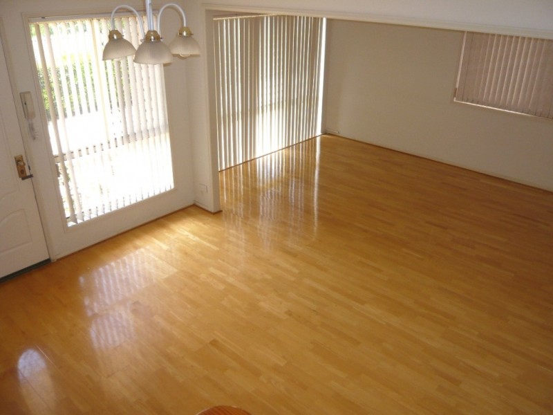 12 Middle St, Highgate Hill QLD 4101