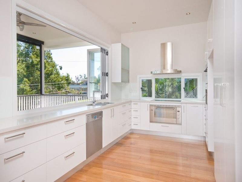 18 Pascal St cnr Kent St, Red Hill QLD 4059