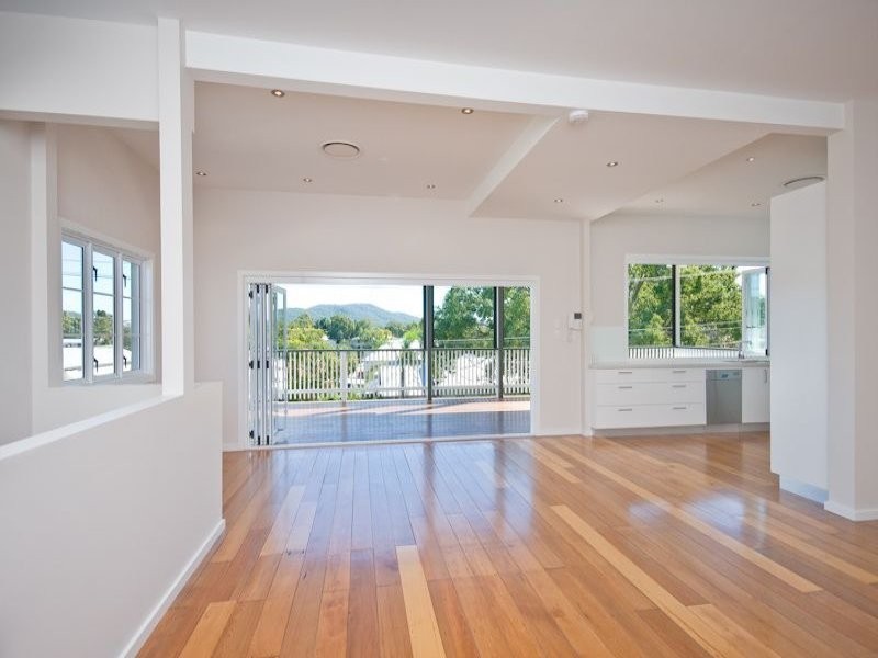 18 Pascal St cnr Kent St, Red Hill QLD 4059