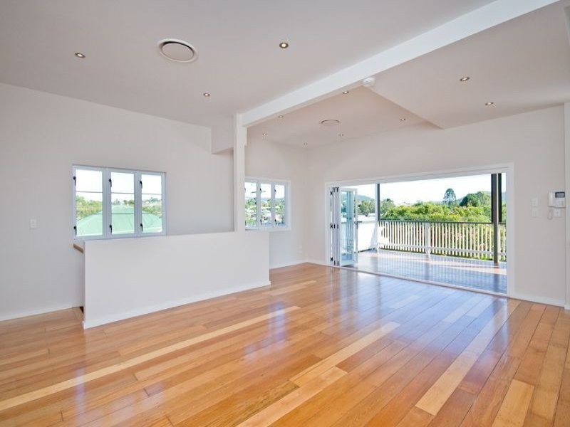 18 Pascal St cnr Kent St, Red Hill QLD 4059