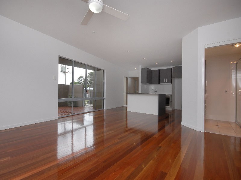 1/11 Wattle Ave, Bongaree QLD 4507