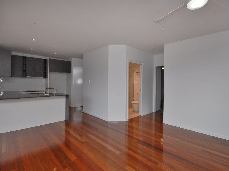 1/11 Wattle Ave, Bongaree QLD 4507