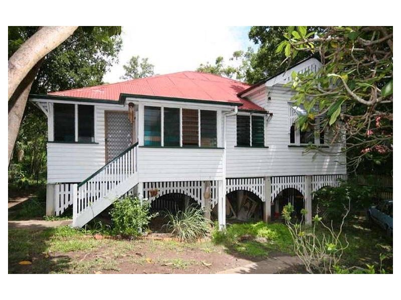 126 School rd, Yeronga QLD 4104