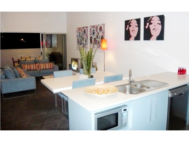 9 Chester Street cnr Ella St, Teneriffe QLD 4005