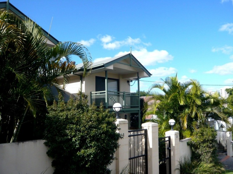 19 Aldridge St, Auchenflower QLD 4066