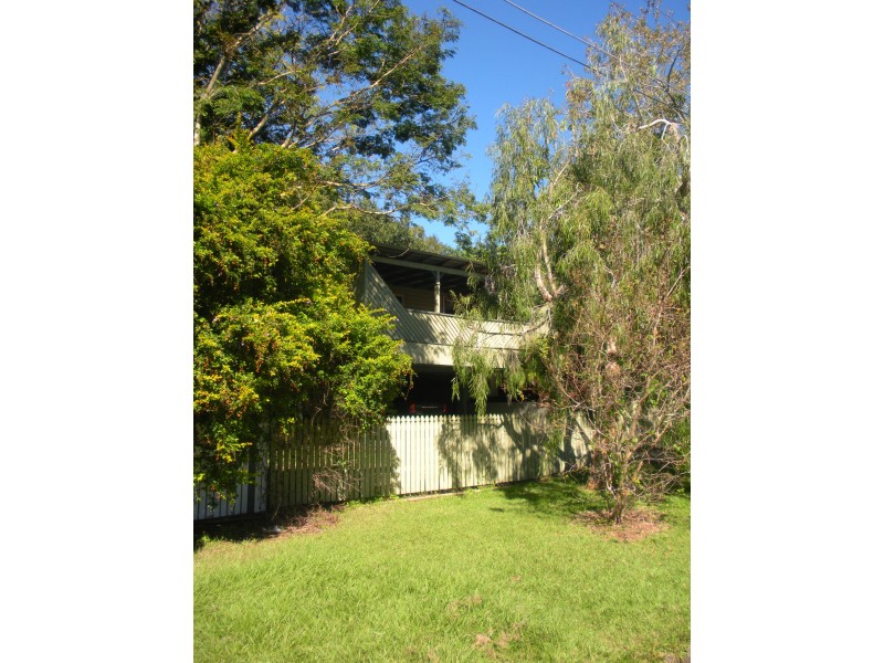 68 Fawkner Street, Chapel Hill QLD 4069