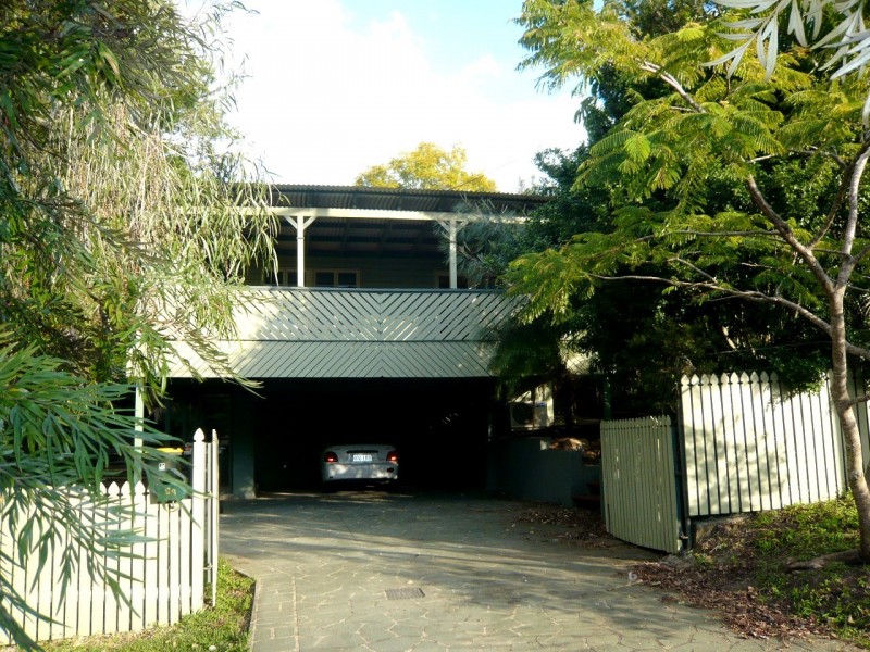 68 Fawkner Street, Chapel Hill QLD 4069