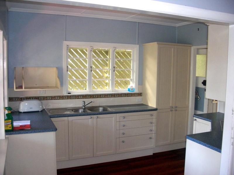 68 Fawkner Street, Chapel Hill QLD 4069