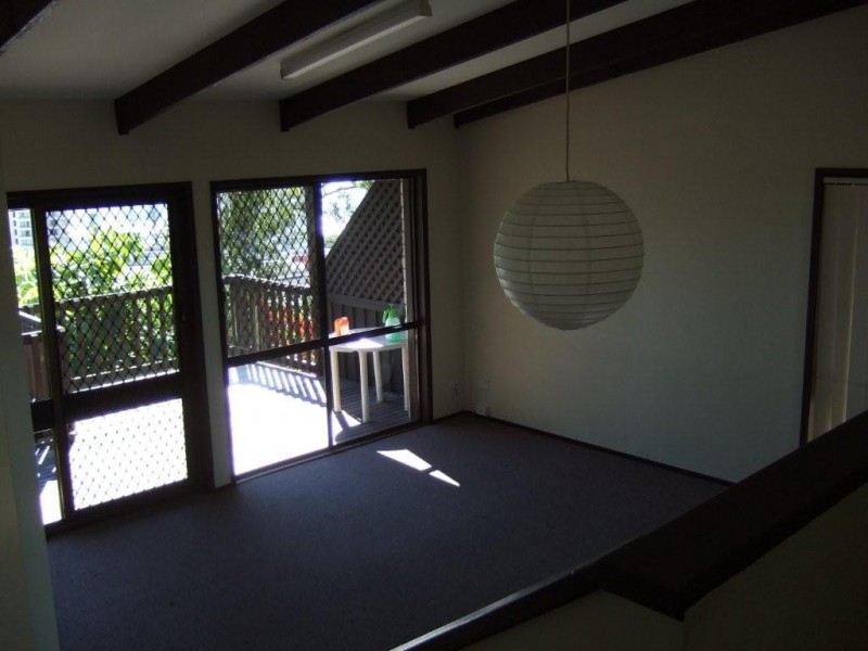 22 Brake St, Burleigh Heads QLD 4220